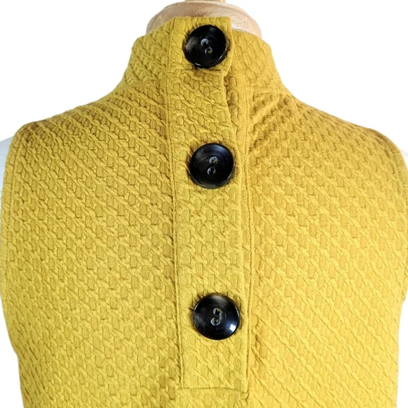 ERI + ALI Anthropologie Textured Mustard Yellow Sleeveless Mockneck Button Top L - Picture 6 of 9